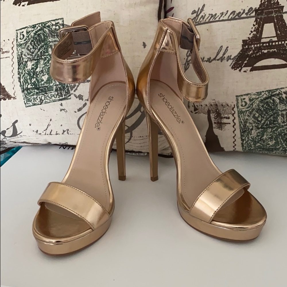 Dress sandals